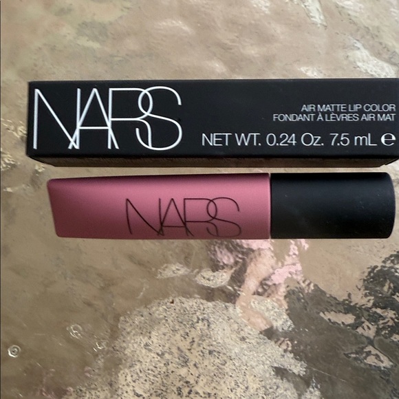 NARS Air Matte Lip Color in Soft Pink - Picture 1 of 4